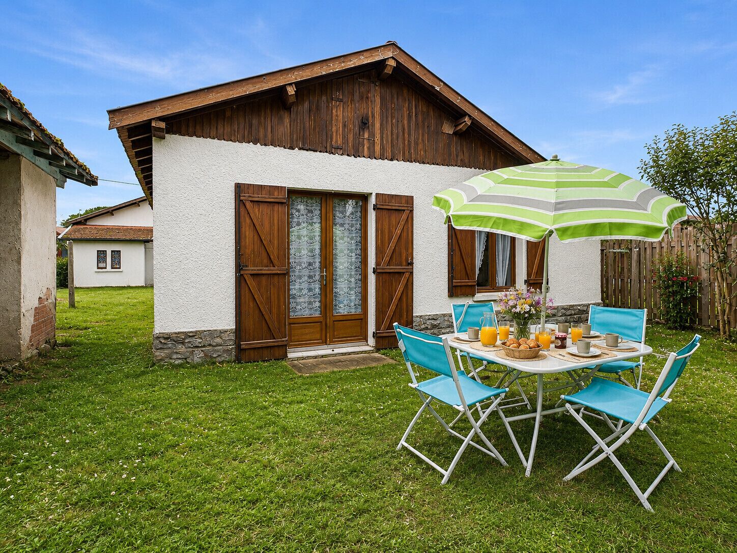 Ulkoruokailutilat