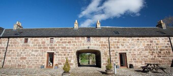 Simmental Cottage Daviot