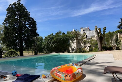 La Loge Fernand de Saint-Éxupéry – Near Chinon with Pool