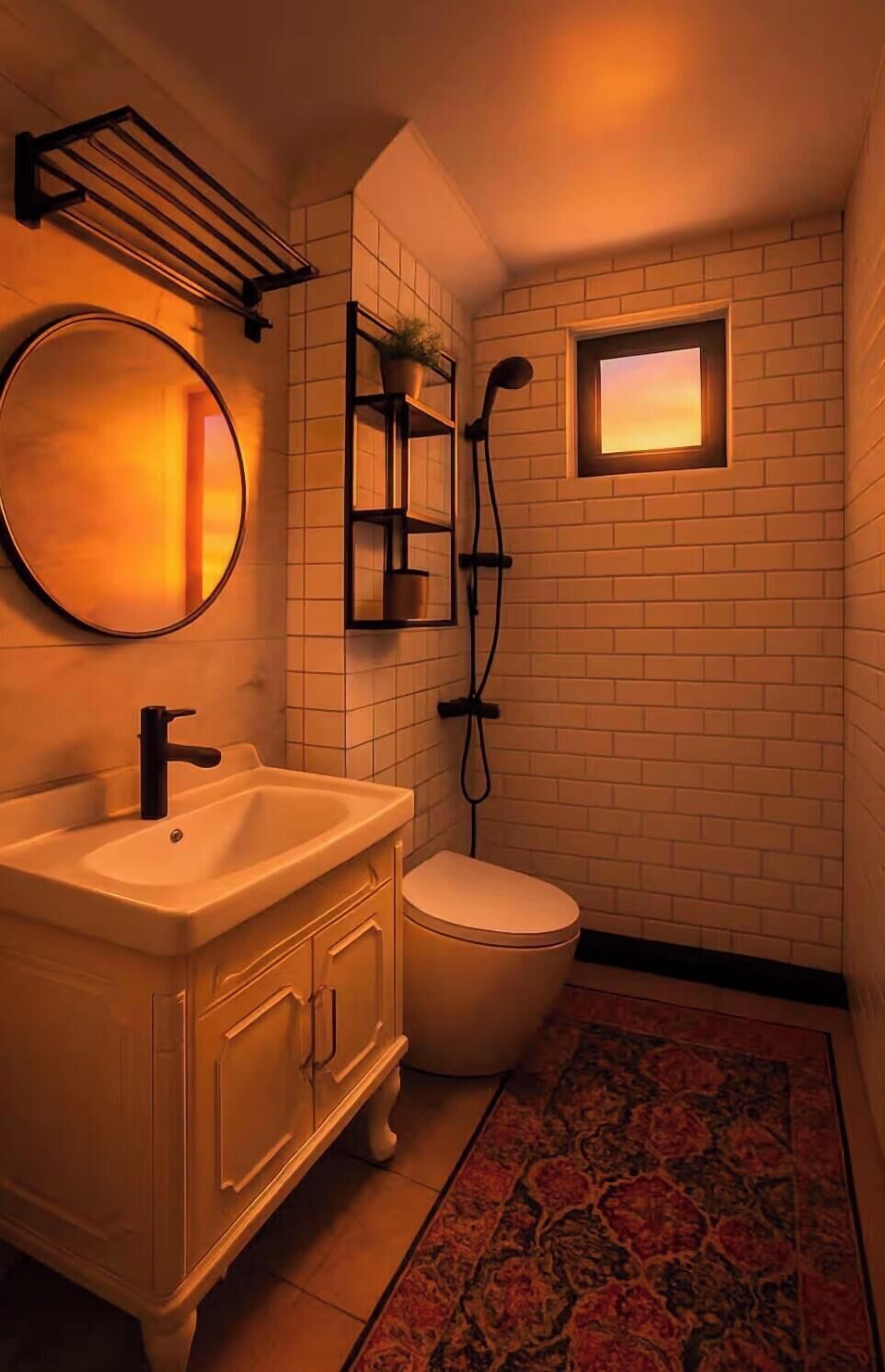 Shower, bidet, towels, soap