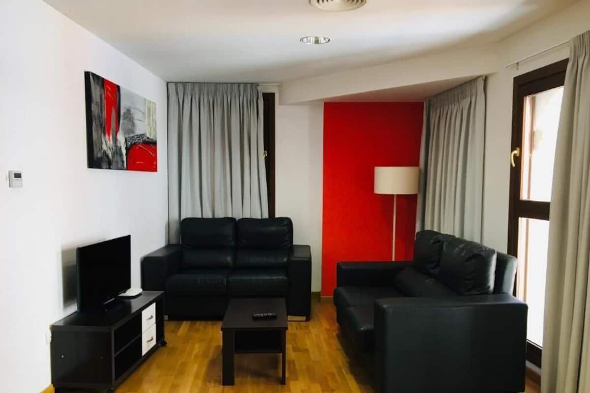 標準公寓, 2 間臥室, 城市景, 附屬樓 | 客廳