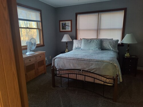  Adorable 3-bedroom cottage
 4.97 rating on other site.   you will love it.