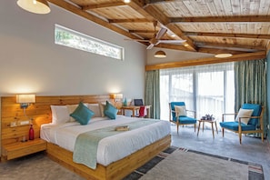 Standard Double Room, Patio, Garden View | In-room safe, desk, iron/ironing board