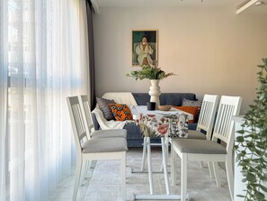 Dining - Qoople Elite 3 City 6 Apartment in Alanya, Turkey (Alanya)