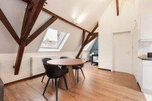 Loft, vista a la ciudad | Restaurantes