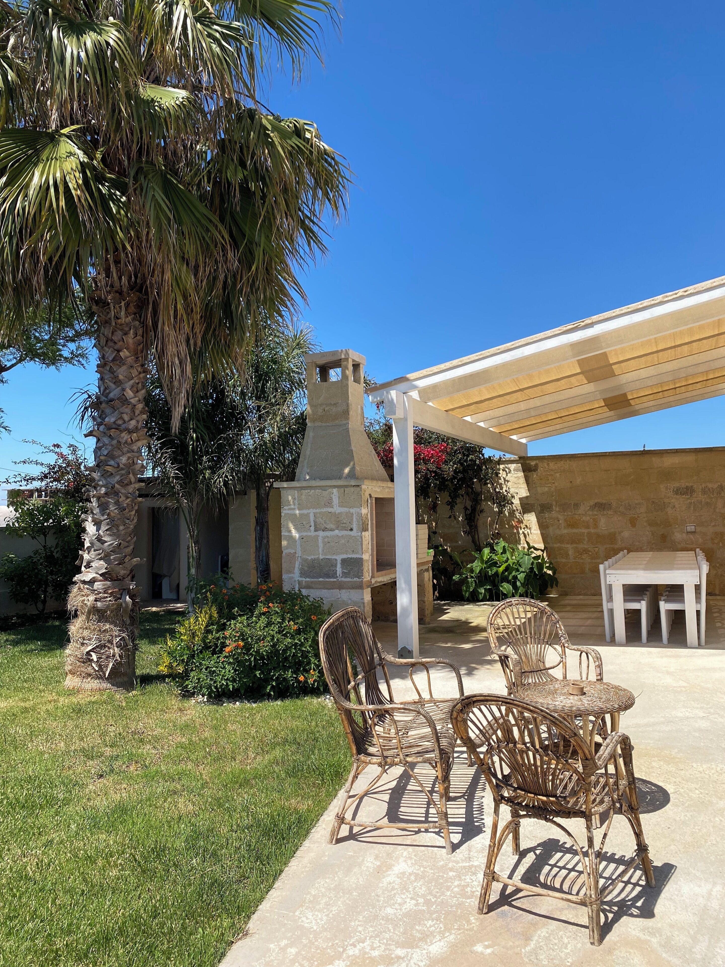 Villa, Garden View | Outdoor dining