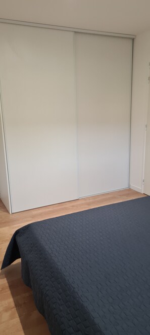 1 bedroom, iron/ironing board, bed sheets