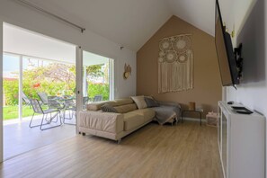 TV - Villa Guerrero - Bright house, private garden and a (Maspalomas)