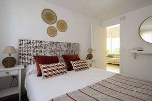 Iron/ironing board, free WiFi, bed sheets - Villa Guerrero - Bright house, private garden and a (Maspalomas)