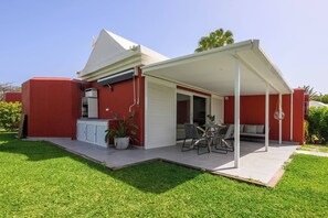 Outdoor dining - Villa Guerrero - Bright house, private garden and a (Maspalomas)