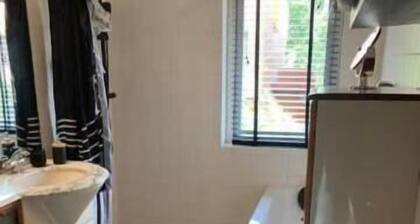 Charming Rooms with free parking