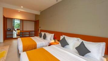 Deluxe Triple Room, Balcony