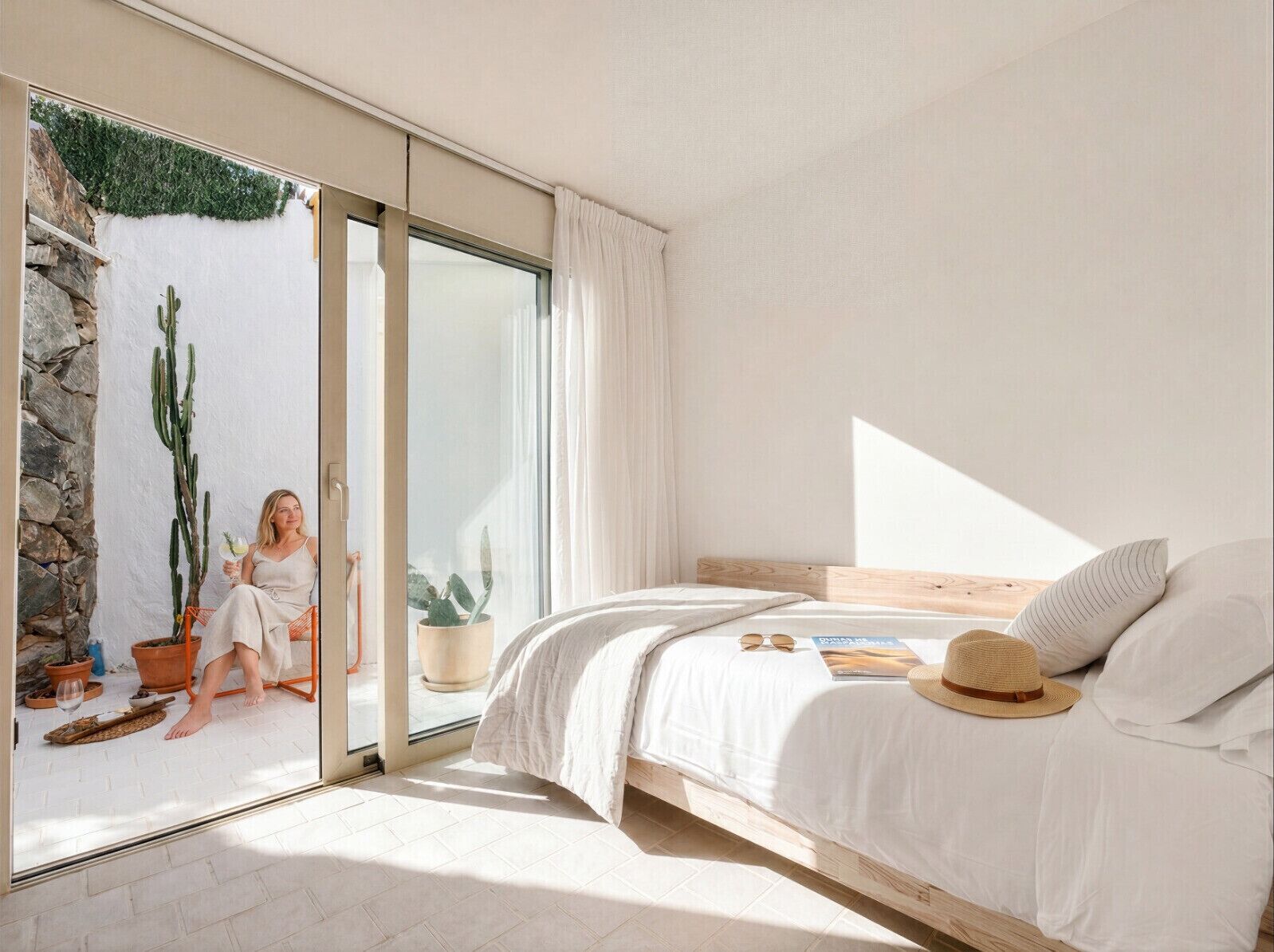 2 bedrooms, bed sheets