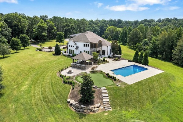 Above Iris Estate