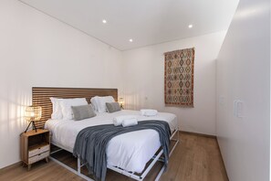 WiFi, bed sheets - Atlântico Azul - Apartment A (Lagos)
