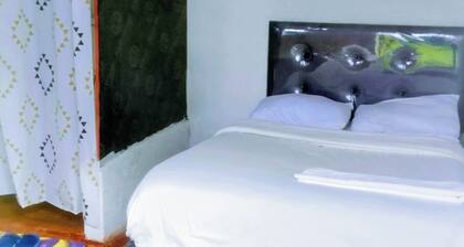 Lauren Homes and Accomodations