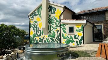 Bañera de hidromasaje exterior