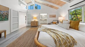 6 bedrooms, iron/ironing board, WiFi (free), bed sheets