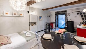Standard Apartment, 1 Bedroom, Air conditioning (L’Angolo Di Camogli - a minute walk)