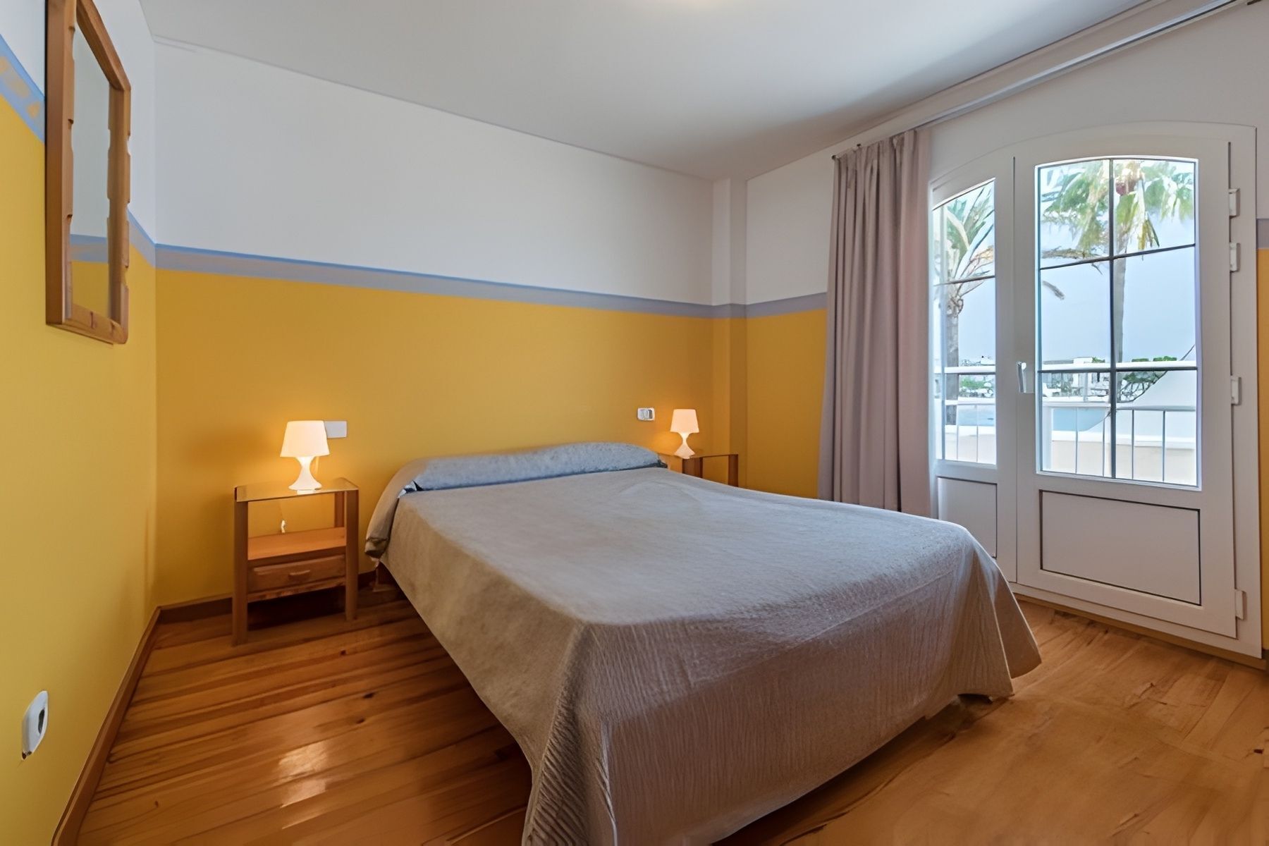Apartment, 3 Bedrooms, Sea Facing | In-room safe, free WiFi