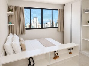 Iron/ironing board, WiFi, bed sheets - Golden Home shopping 2003 Flat boa viagem (Recife)