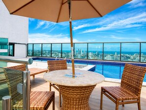 Outdoor dining - Beach Class Ilha do Leite- Flat/studio 2406 (Ilha do Leite)