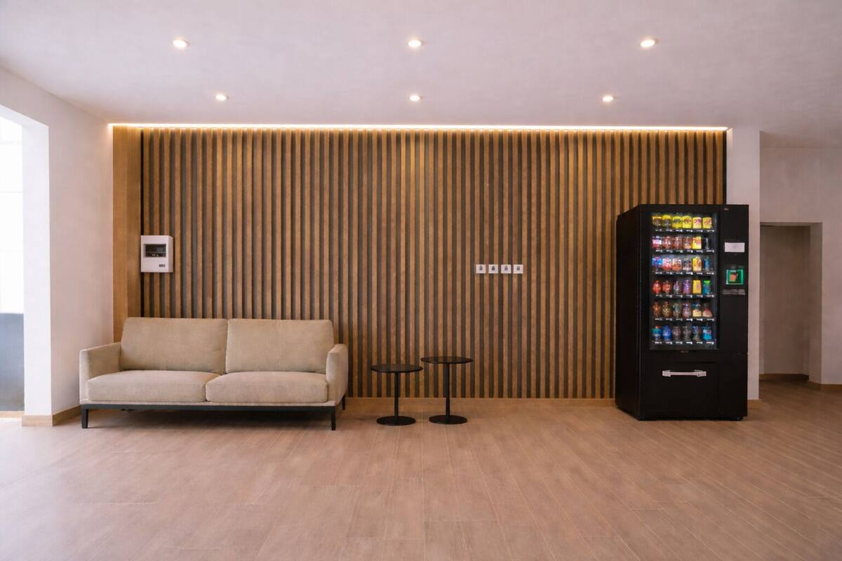 Basic Studio | Lobby