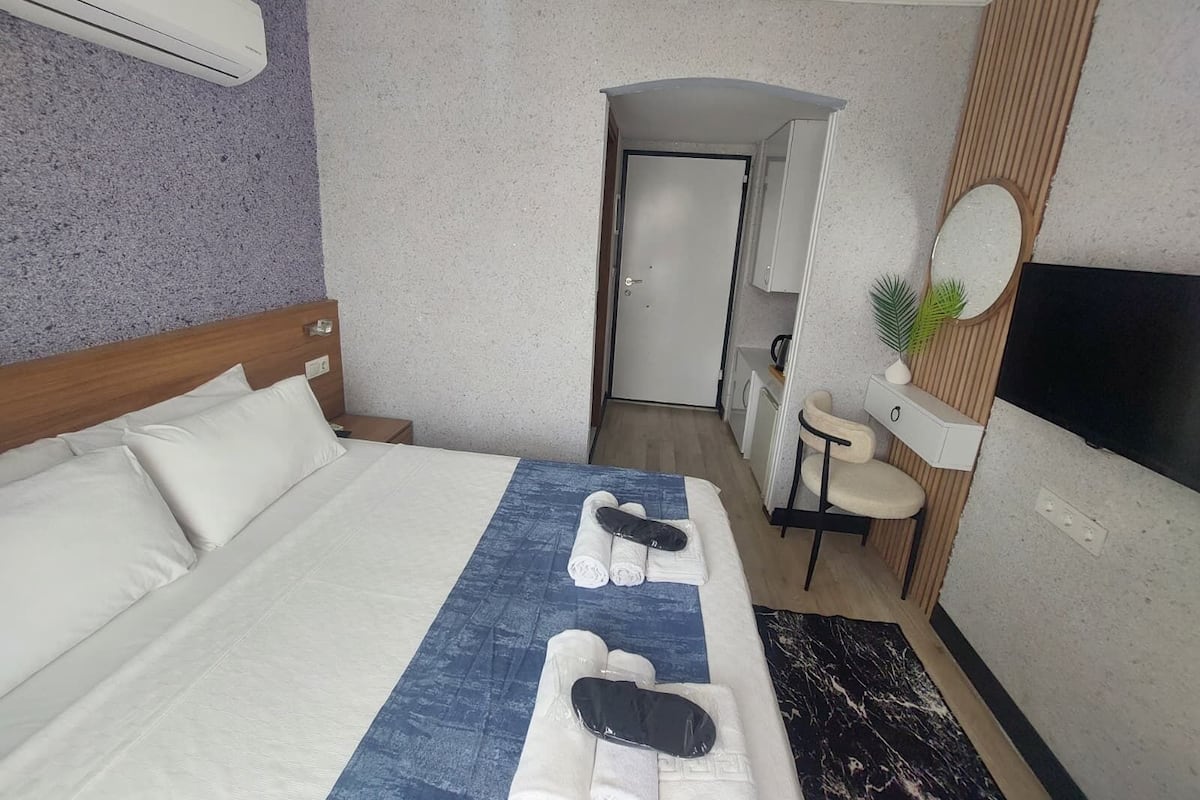 Standard Room, Pool View