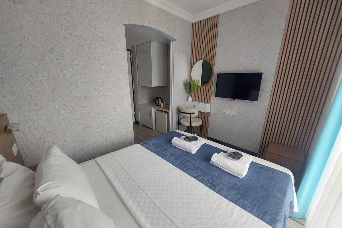 Standard Room, Pool View