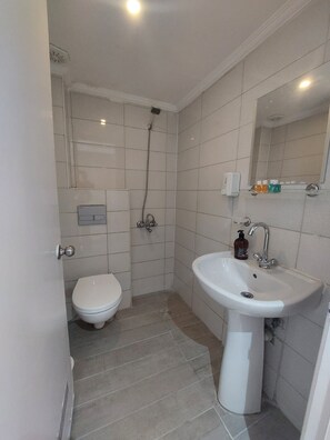 Triple Room, Balcony, Pool View - dolunaydın otel (Manavgat)