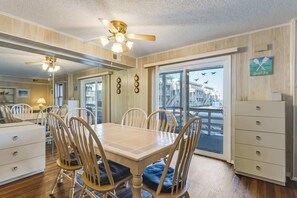 Dining - Bradley on the Bay 104 (Ocean City)