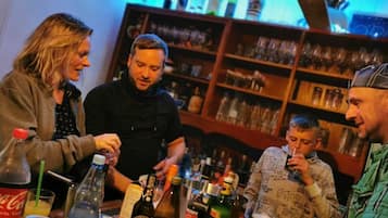 Bar (in der Unterkunft)