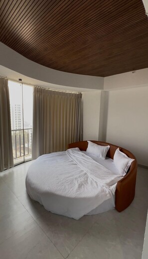 Luxury Suite | In-room safe, desk, laptop workspace, soundproofing - Hotel Presidency (Surat)