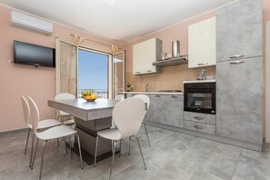 Dining - Villa Veronica – Sea View Retreat (Mascali)