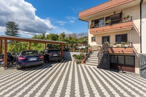 Exterior - Villa Veronica – Sea View Retreat (Mascali)