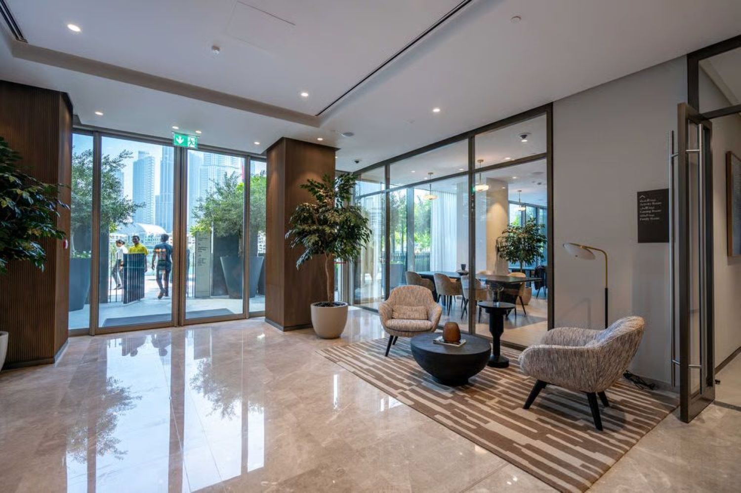 Huoneisto, parveke, kaupunkinäköala | Aula