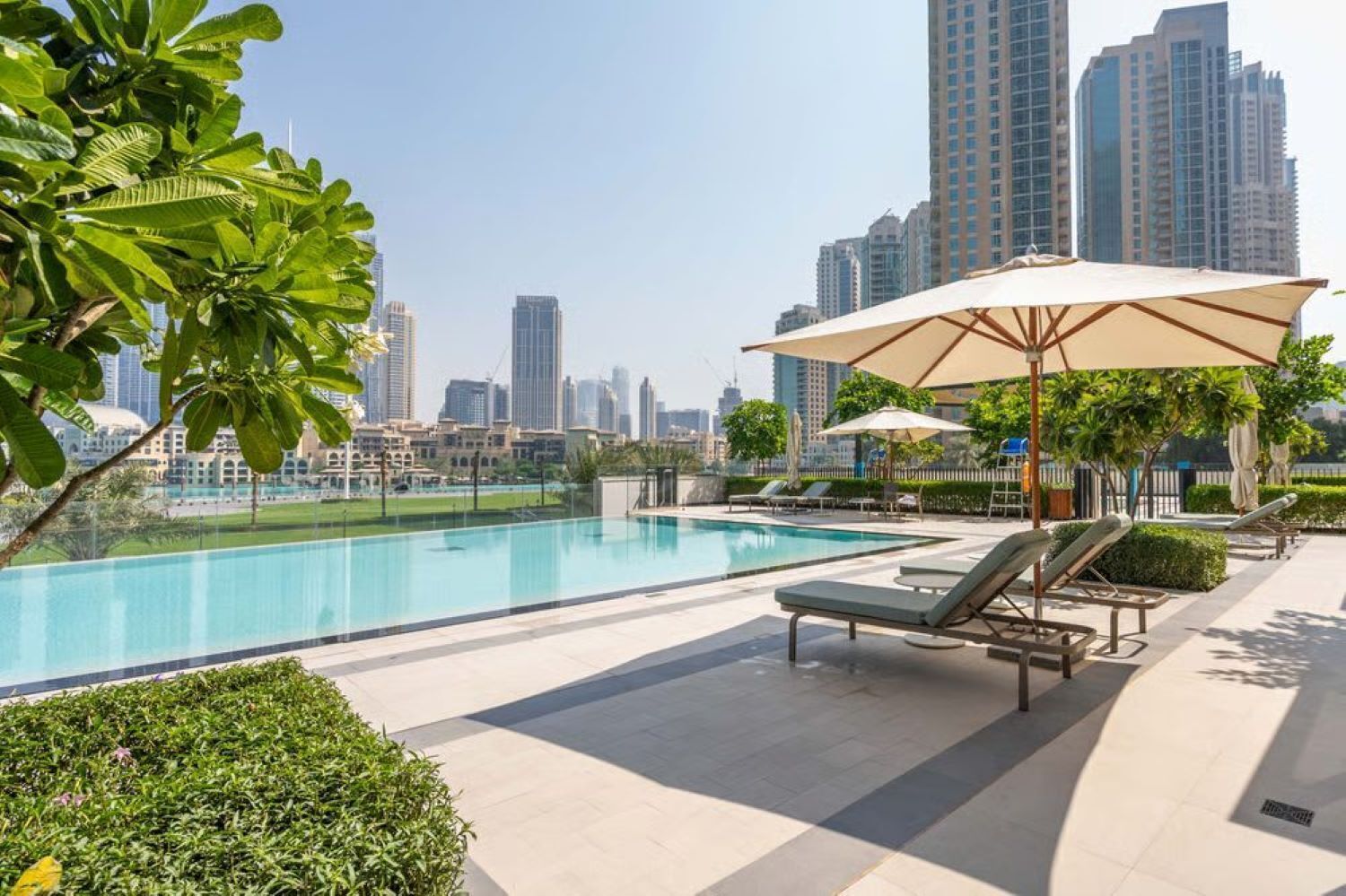 Apartment, Balkon, Stadtblick | Pool