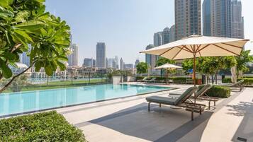 Apartment, Balkon, Stadtblick | Pool