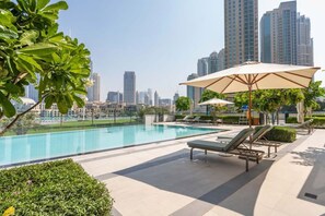 Apartment, Balkon, Stadtblick | Pool