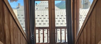 Superb duplex apartment in the village center, 5 minutes from the slopes