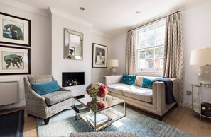 4 bedrooms - Prince Luxe 4 Bedroom House in Chelsea (London)