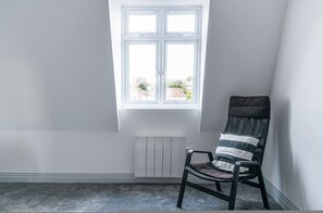 House - Newly Refurbished 2 bed With Fantastic View (London)