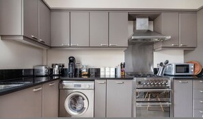 House - Green Leafy 2 Bedroom in Clapham (London)