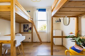 House, Smoking - The City Singer - 3 BR With Garden in Hammersmith (London)