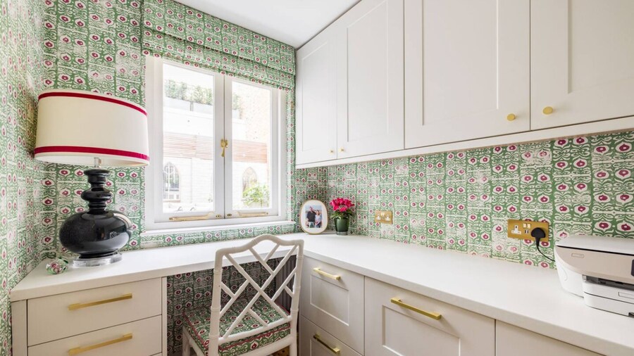 The Impressionist s Fireplace 4 BR Home in Chelsea