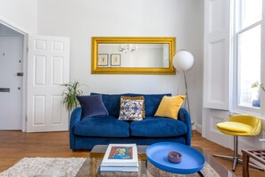 House - The Blue Grove Nook - 1 Bedroom (London)