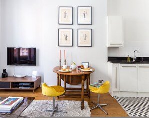 House - The Blue Grove Nook - 1 Bedroom (London)