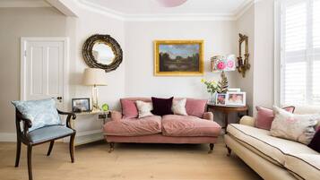 4 bedrooms