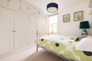 Room - Fabulous 4 Bedroom Family Home in Fulham (London)