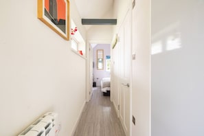 House | 1 bedroom - Robin s Nest 1 Bedroom Near Wimbledon (London)